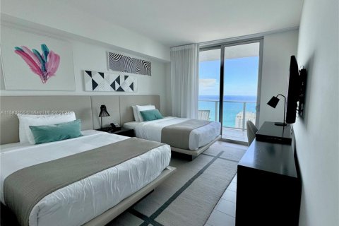 Condo in Hollywood, Florida, 2 bedrooms  № 1764062 - photo 14