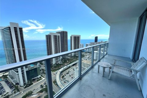 Condo in Hollywood, Florida, 2 bedrooms  № 1764062 - photo 22