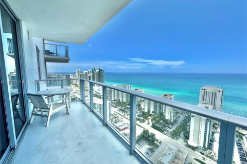 Condo in Hollywood, Florida, 2 bedrooms  № 1764062 - photo 21