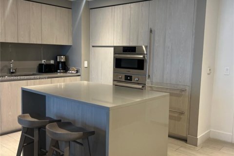 Condo in Hollywood, Florida, 2 bedrooms  № 1764062 - photo 4