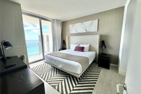 Condo in Hollywood, Florida, 2 bedrooms  № 1764062 - photo 7