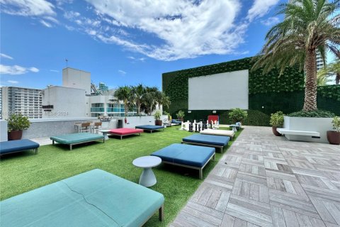 Condo in Hollywood, Florida, 2 bedrooms  № 1764062 - photo 30
