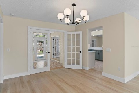 House in Spring Hill, Florida 2 bedrooms, 206.06 sq.m. № 2106133 - photo 11