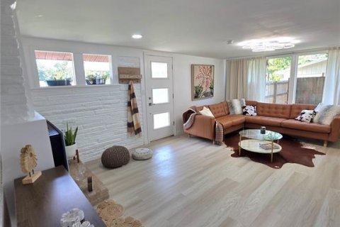 Купить виллу или дом в Сарасота, Флорида 5 комнат, 102.29м2, № 2225978 - фото 13