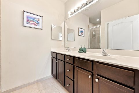 Townhouse in West Palm Beach, Florida 4 bedrooms, 161.37 sq.m. № 2246615 - photo 14