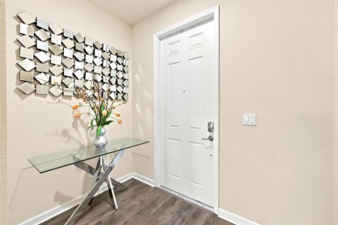 Townhouse in West Palm Beach, Florida 4 bedrooms, 161.37 sq.m. № 2246615 - photo 2