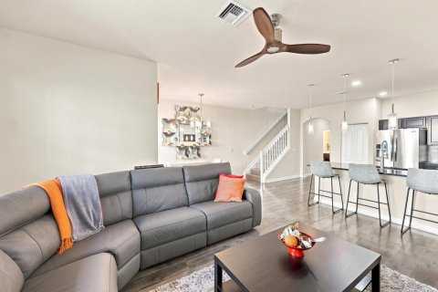 Townhouse in West Palm Beach, Florida 4 bedrooms, 161.37 sq.m. № 2246615 - photo 8