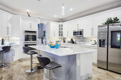 Villa ou maison à vendre à Coral Springs, Floride: 6 chambres, 304.72 m2 № 1942352 - photo 7