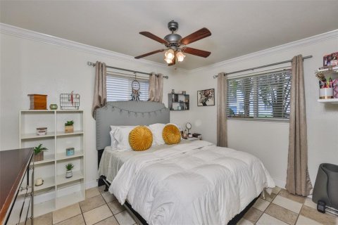 House in Tampa, Florida 3 bedrooms, 80.27 sq.m. № 1893923 - photo 13