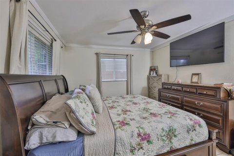 House in Tampa, Florida 3 bedrooms, 80.27 sq.m. № 1893923 - photo 19
