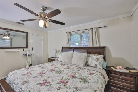 House in Tampa, Florida 3 bedrooms, 80.27 sq.m. № 1893923 - photo 20