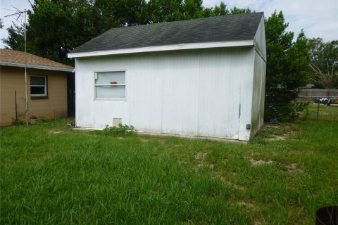 House in Frostproof, Florida 3 bedrooms, 92.53 sq.m. № 2239291 - photo 20