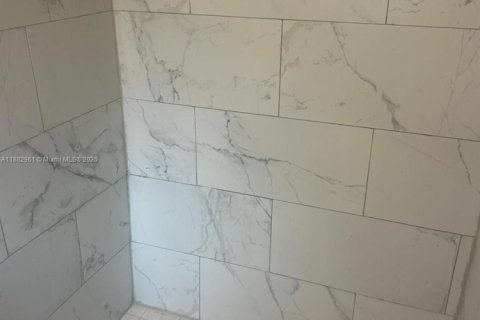 Villa ou maison à louer à Hallandale Beach, Floride: 1 chambre, 65.5 m2 № 1931997 - photo 2
