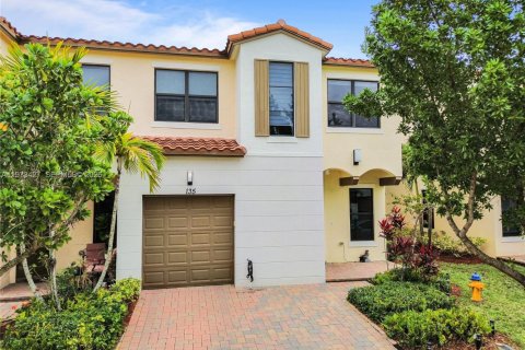 Adosado en venta en Pembroke Pines, Florida, 3 dormitorios, 162.49 m2 № 2033293 - foto 2