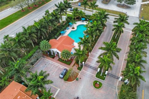 Adosado en venta en Pembroke Pines, Florida, 3 dormitorios, 162.49 m2 № 2033293 - foto 27
