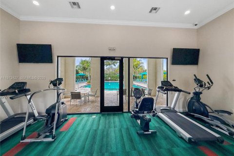 Adosado en venta en Pembroke Pines, Florida, 3 dormitorios, 162.49 m2 № 2033293 - foto 29