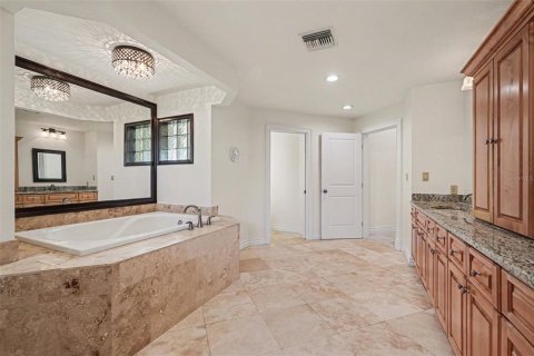 Villa ou maison à vendre à Tierra Verde, Floride: 3 chambres, 270.25 m2 № 2206222 - photo 14