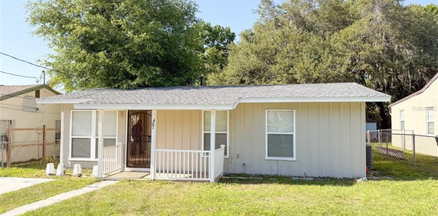House in Lakeland, Florida 3 bedrooms, 81.29 sq.m. № 2202491
