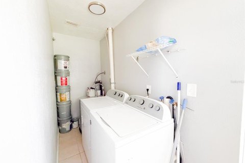 House in Lakeland, Florida 3 bedrooms, 81.29 sq.m. № 2202491 - photo 26