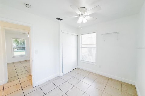 House in Lakeland, Florida 3 bedrooms, 81.29 sq.m. № 2202491 - photo 17