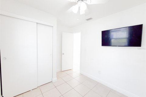 House in Lakeland, Florida 3 bedrooms, 81.29 sq.m. № 2202491 - photo 21