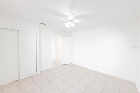 House in Lakeland, Florida 3 bedrooms, 81.29 sq.m. № 2202491 - photo 16
