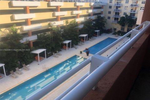 Condominio en venta en Aventura, Florida, 2 dormitorios, 109.07 m2 № 1735691 - foto 10