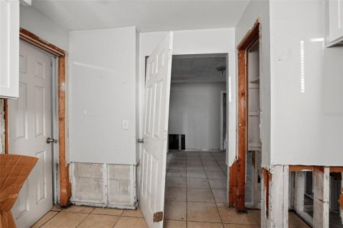 Villa ou maison à vendre à Tampa, Floride: 3 chambres, 111.58 m2 № 2437153 - photo 18