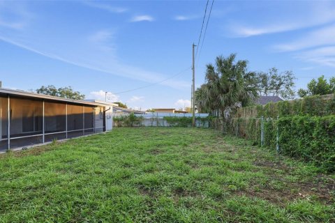 Villa ou maison à vendre à Tampa, Floride: 3 chambres, 111.58 m2 № 2437153 - photo 30