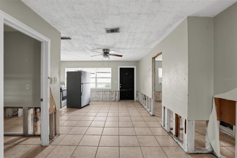 Villa ou maison à vendre à Tampa, Floride: 3 chambres, 111.58 m2 № 2437153 - photo 13