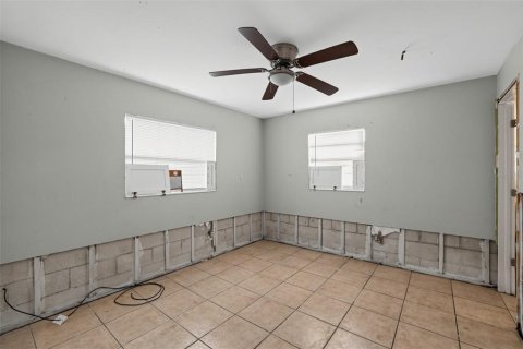 Villa ou maison à vendre à Tampa, Floride: 3 chambres, 111.58 m2 № 2437153 - photo 25