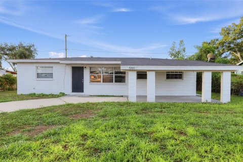 Villa ou maison à Tampa, Floride 3 chambres, 111.58 m2 № 2437153