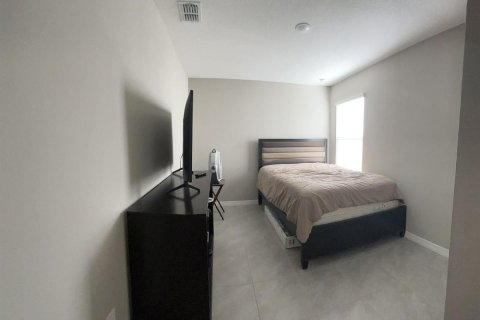 Villa ou maison à louer à Port St. Lucie, Floride: 5 chambres, 300.07 m2 № 2085321 - photo 18