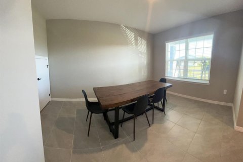 Villa ou maison à louer à Port St. Lucie, Floride: 5 chambres, 300.07 m2 № 2085321 - photo 16