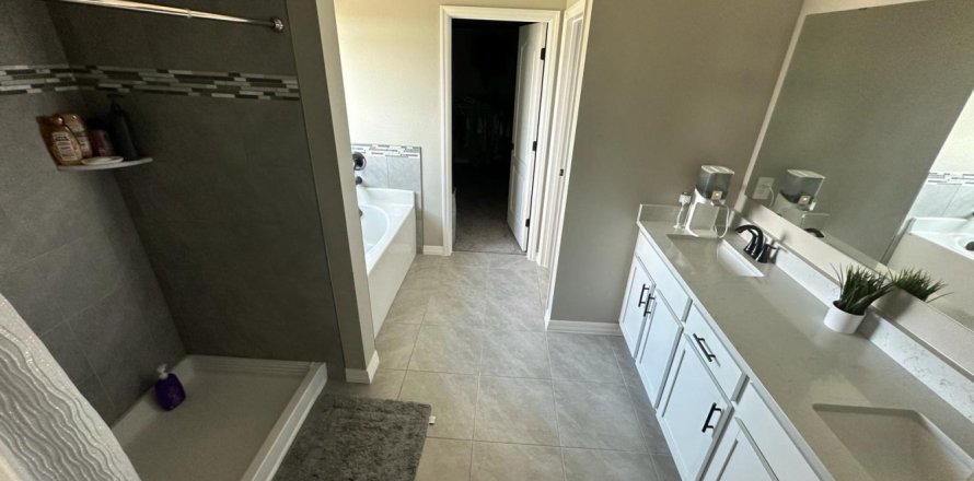 Villa ou maison à Port St. Lucie, Floride 5 chambres, 300.07 m2 № 2085321