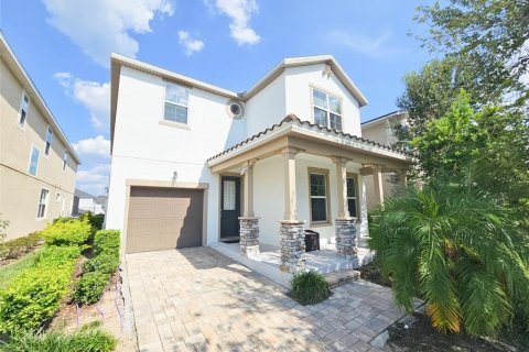 Casa en venta en Kissimmee, Florida, 6 dormitorios, 277.5 m2 № 1917614 - foto 1