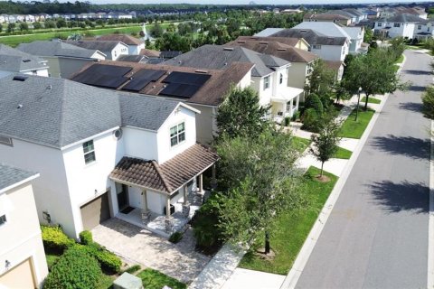 Casa en venta en Kissimmee, Florida, 6 dormitorios, 277.5 m2 № 1917614 - foto 3