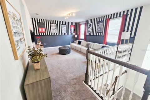Casa en venta en Kissimmee, Florida, 6 dormitorios, 277.5 m2 № 1917614 - foto 24