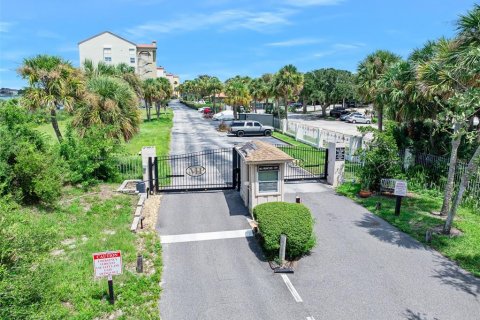 Copropriété à vendre à Daytona Beach, Floride: 2 chambres, 140.47 m2 № 2403128 - photo 4