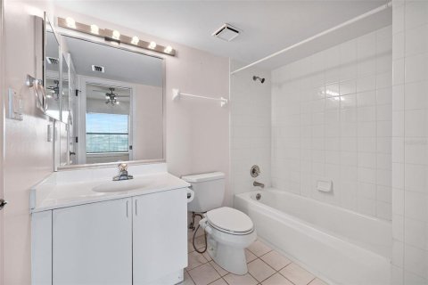 Copropriété à vendre à Daytona Beach, Floride: 2 chambres, 140.47 m2 № 2403128 - photo 27
