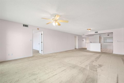 Copropriété à vendre à Daytona Beach, Floride: 2 chambres, 140.47 m2 № 2403128 - photo 12
