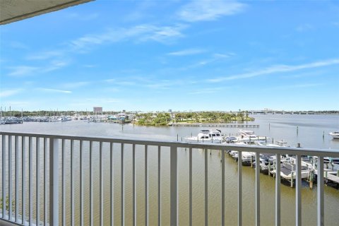 Copropriété à vendre à Daytona Beach, Floride: 2 chambres, 140.47 m2 № 2403128 - photo 10