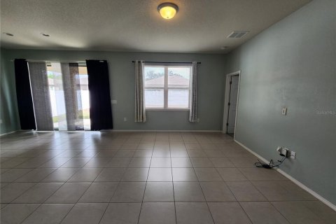 House in Brooksville, Florida 3 bedrooms, 135.82 sq.m. № 2204633 - photo 4