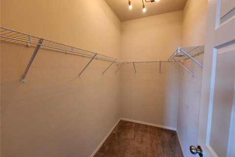 House in Brooksville, Florida 3 bedrooms, 135.82 sq.m. № 2204633 - photo 15