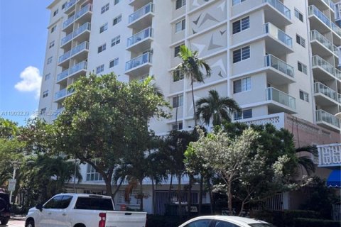 Condominio en venta en Miami Beach, Florida, 1 dormitorio, 57.04 m2 № 1955038 - foto 27