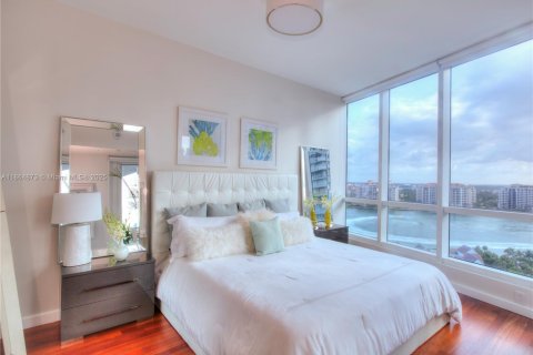 Copropriété à vendre à Miami Beach, Floride: 2 chambres, 147.81 m2 № 1895384 - photo 10