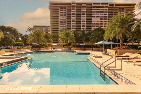 Снять в аренду кондоминиум в Майами, Флорида 2 спальни, 174.84м2, № 1990863 - фото 11