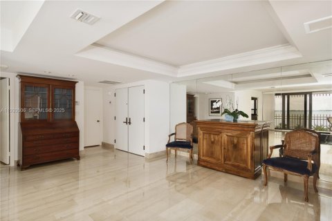 Снять в аренду кондоминиум в Майами, Флорида 2 спальни, 174.84м2, № 1990863 - фото 3