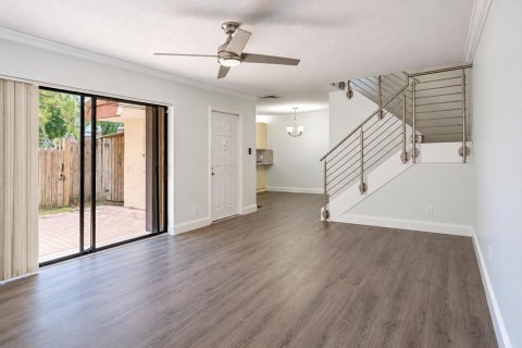 Townhouse in Plantation, Florida 2 bedrooms, 127.46 sq.m. № 2421186 - photo 14