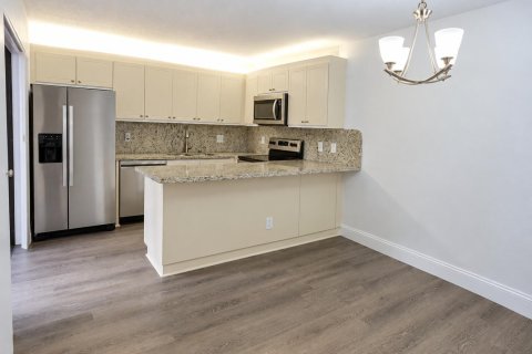Townhouse in Plantation, Florida 2 bedrooms, 127.46 sq.m. № 2421186 - photo 10